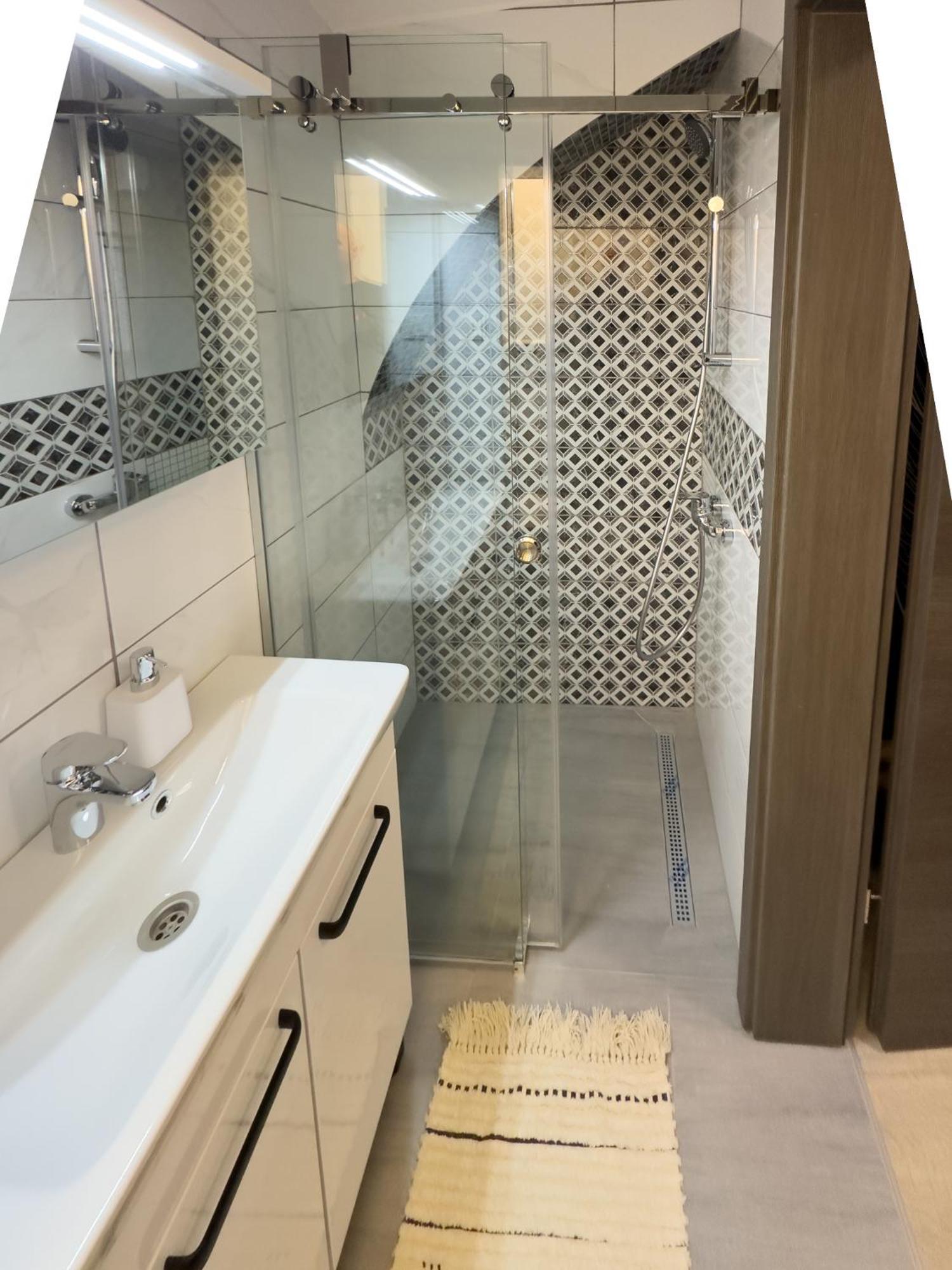 Apartments Adamas Τσέλιε Εξωτερικό φωτογραφία